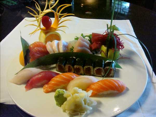 Sushi & Sashimi Combination